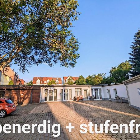 Fewo Urban Gotha-Apartment Ekhof- Am Schlosspark- Parken An Der Der Tuer- Barrierefrei, 900 Meter Zum Bahnhof - Wallbox Dış mekan fotoğraf