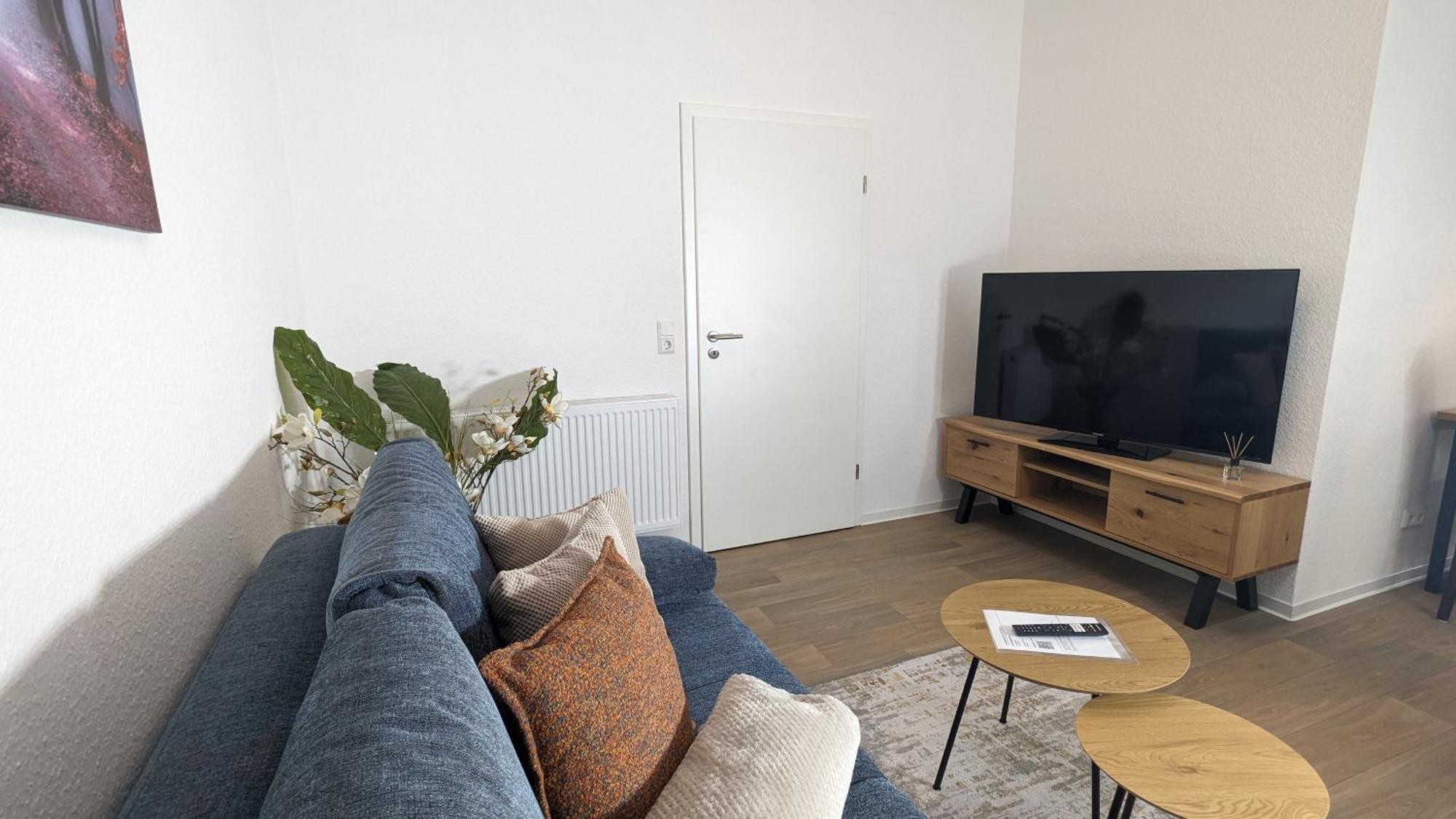 Fewo Urban Gotha-Apartment Ekhof- Am Schlosspark- Parken An Der Der Tuer- Barrierefrei, 900 Meter Zum Bahnhof - Wallbox Dış mekan fotoğraf